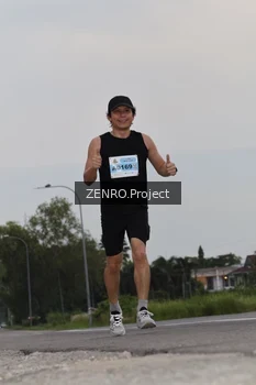 Runner Photo 2105666