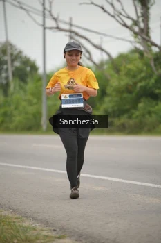 Runner Photo 2105736