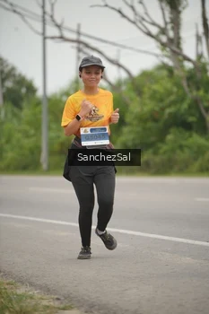 Runner Photo 2105740