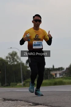 Runner Photo 2105751