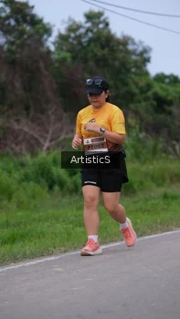 Runner Photo 2105844
