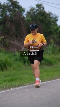 Runner Photo 2105848