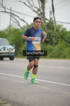Runner Photo 2105903