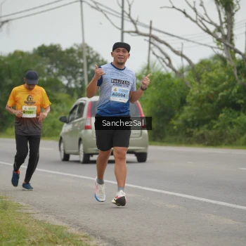 Runner Photo 2105954