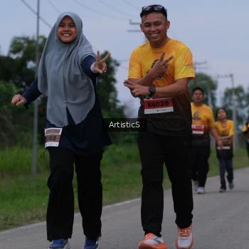 Runner Photo 2105957