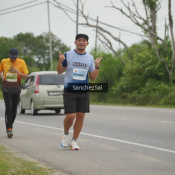 Runner Photo 2105963