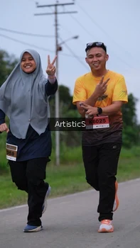 Runner Photo 2105964