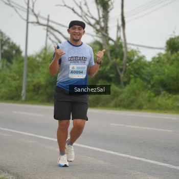 Runner Photo 2106006