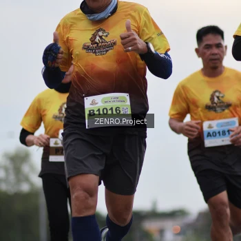 Runner Photo 2106011