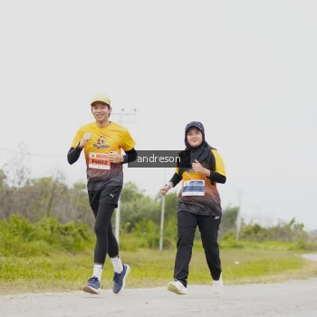 Runner Photo 2106072