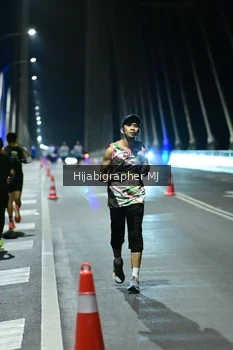 Runner Photo 2106082
