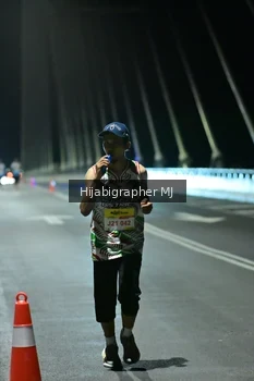 Runner Photo 2106094