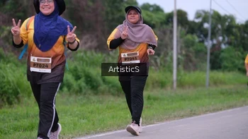 Runner Photo 2106102