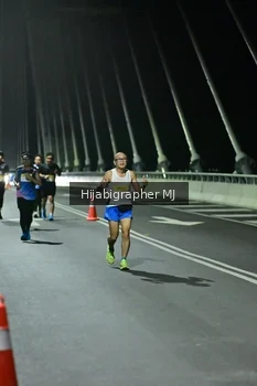 Runner Photo 2106204