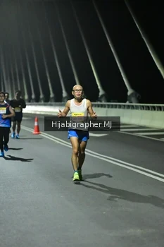 Runner Photo 2106229