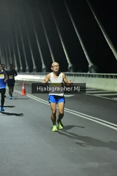 Runner Photo 2106233