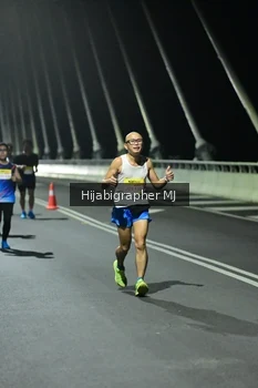 Runner Photo 2106236