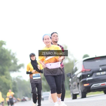 Runner Photo 2106276