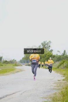 Runner Photo 2106363