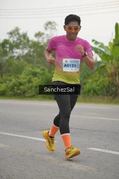 Runner Photo 2106650