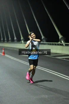 Runner Photo 2106759