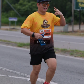 Runner Photo 2106761