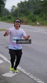 Runner Photo 2106976