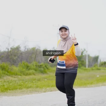 Runner Photo 2107040