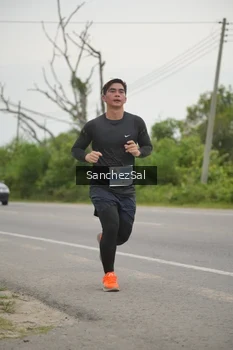 Runner Photo 2107046
