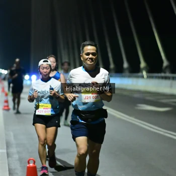 Runner Photo 2107185