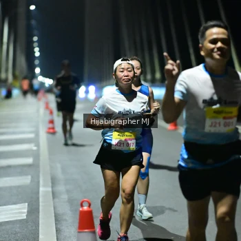 Runner Photo 2107194