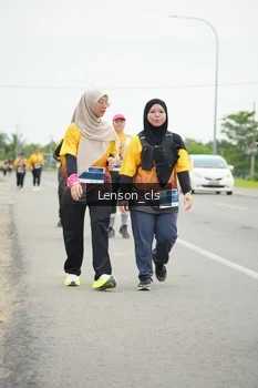 Runner Photo 2107535