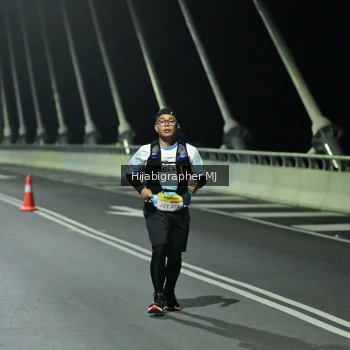 Runner Photo 2107816