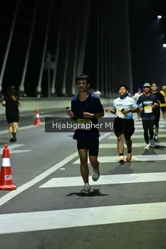 Runner Photo 2107979