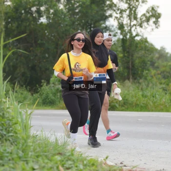 Runner Photo 2107983
