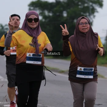Runner Photo 2108090