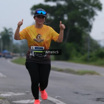 Runner Photo 2108186