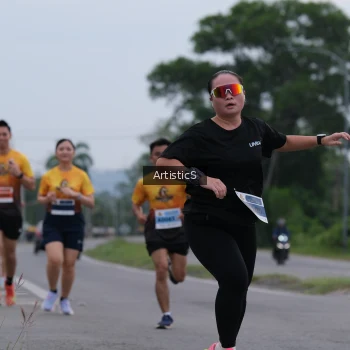 Runner Photo 2108278