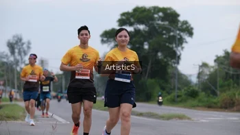 Runner Photo 2108304