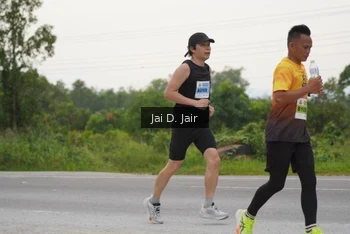 Runner Photo 2108316