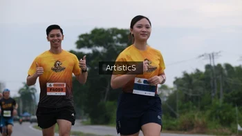 Runner Photo 2108354