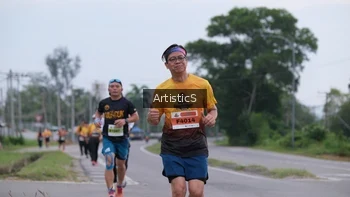 Runner Photo 2108392