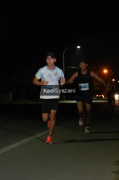 Runner Photo 2108630