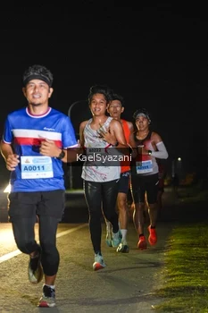 Runner Photo 2108673