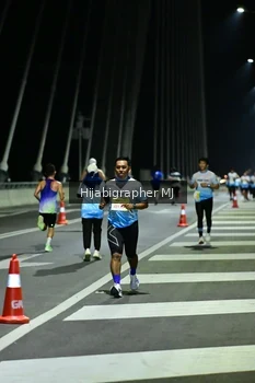Runner Photo 2108690