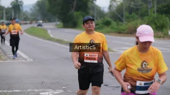 Runner Photo 2108853