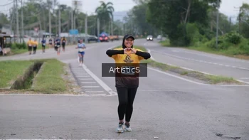 Runner Photo 2108949