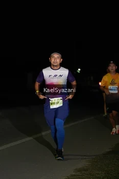 Runner Photo 2109018