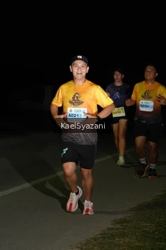 Runner Photo 2109023