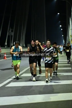 Runner Photo 2109047